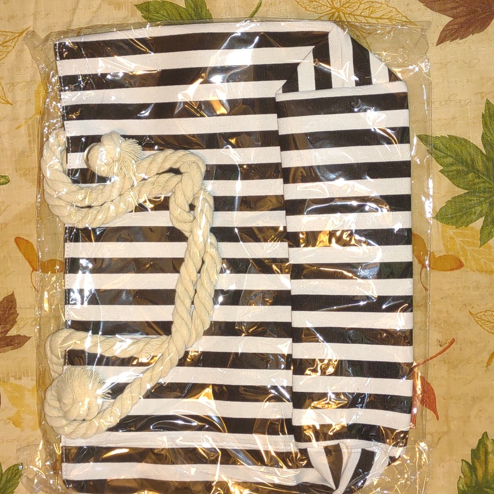 Black & White Nautucal Vertical Stripped Canvas Tote Bag (FREE W/ $50 ORDER!) - Picture 4 of 4